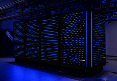 超算安騰開啟AI藥物研發新范式 克服數據源匱乏，優化計算軟硬件設計